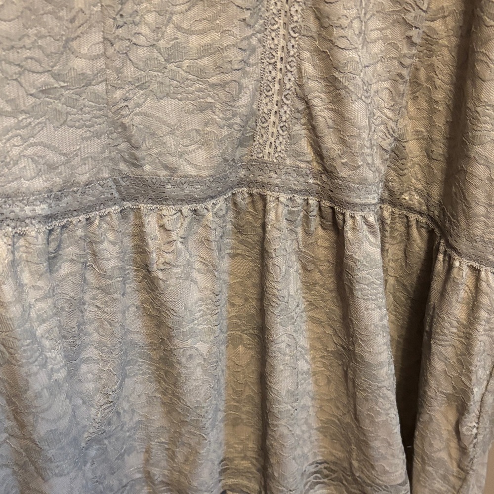 Torrid Cream Lace Sleeveless Top - Picture 3 of 8